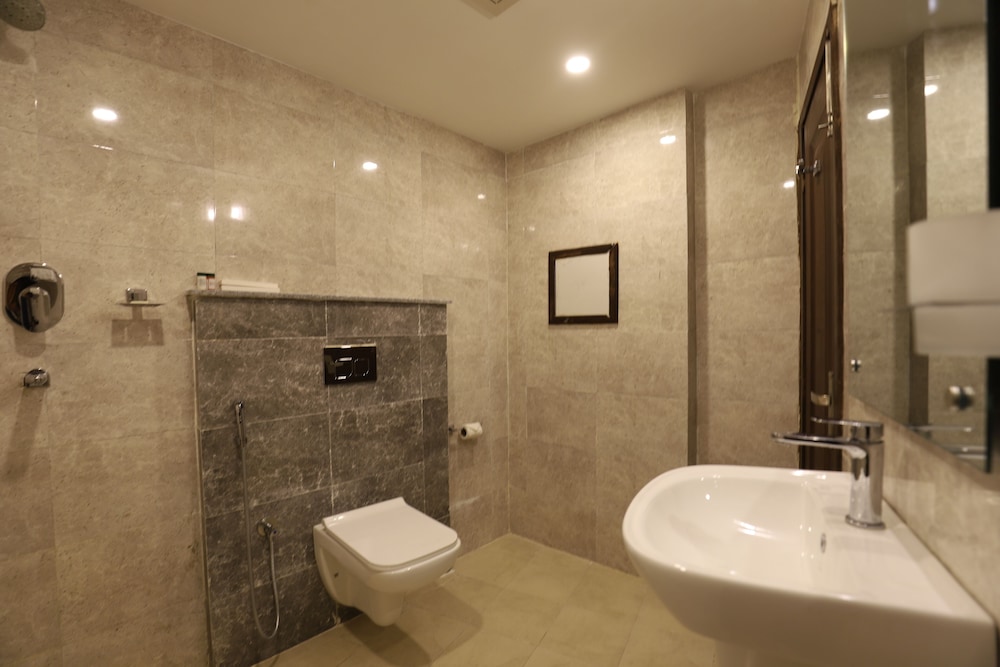 Deluxe Double Room photo 2