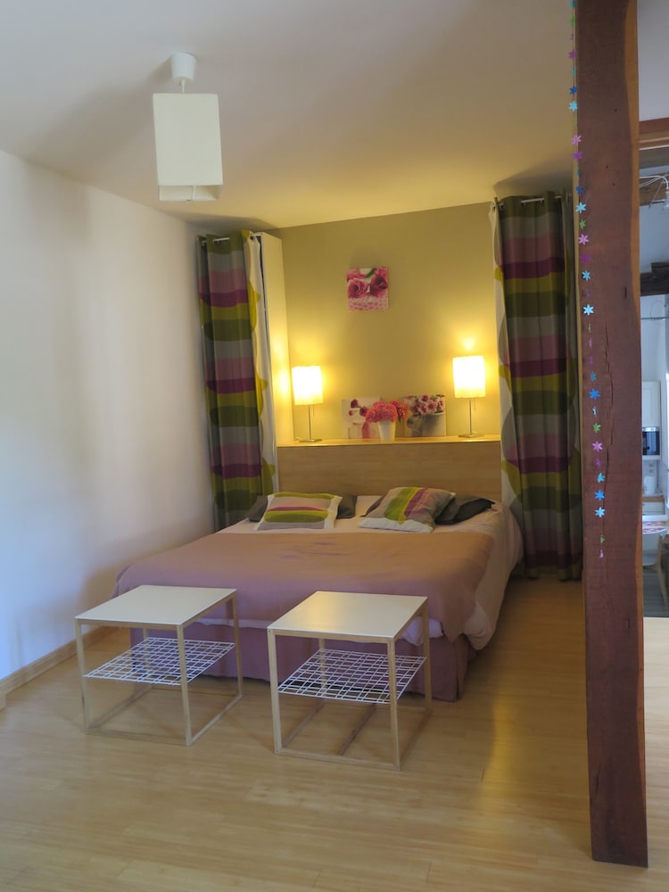 Room (En Messepierre)