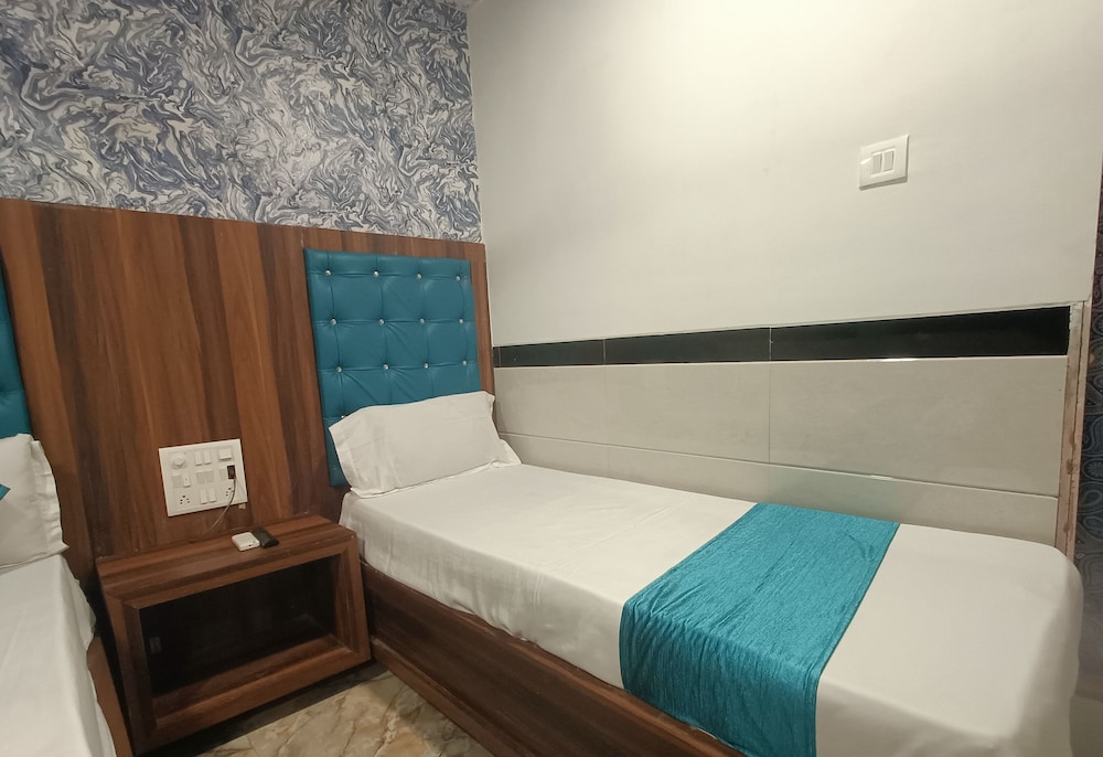 Deluxe Triple Room - Photo 2