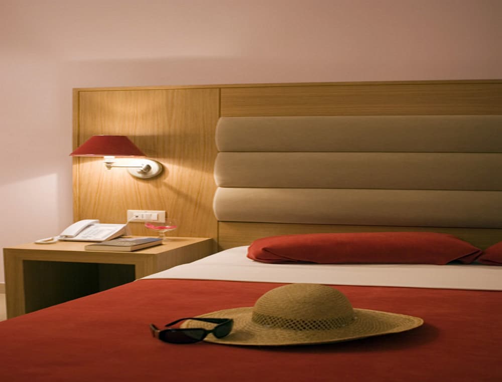 Superior Double or Twin Room - Photo 5