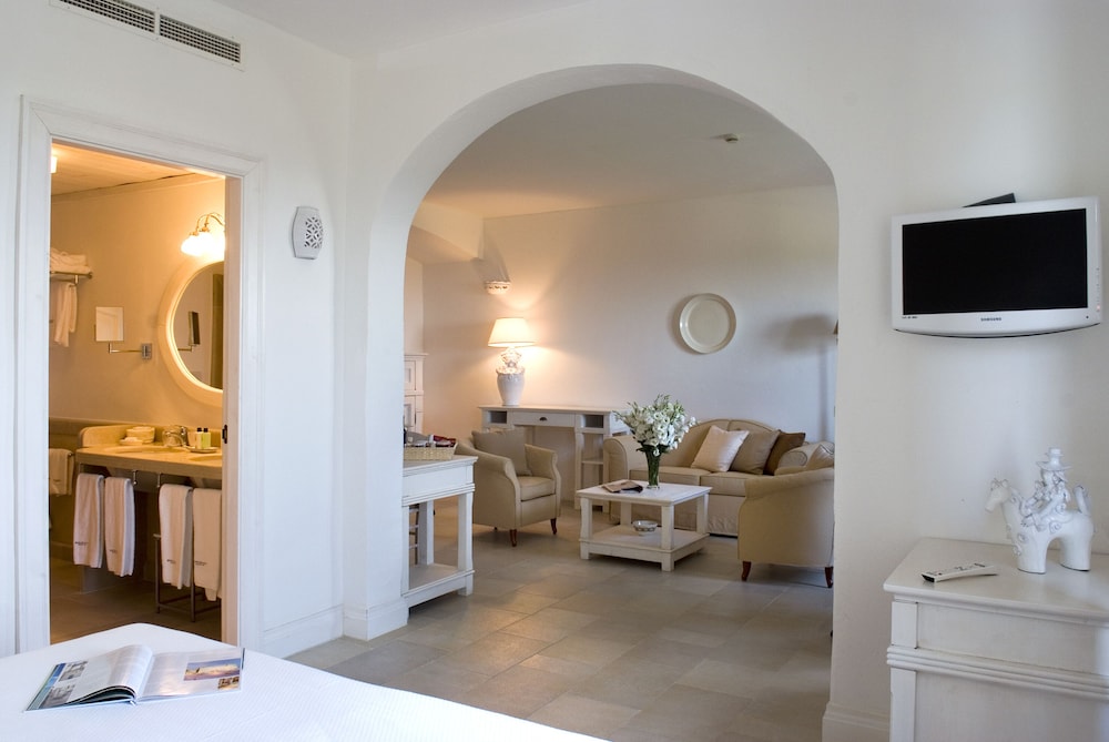 Suite - Photo 2
