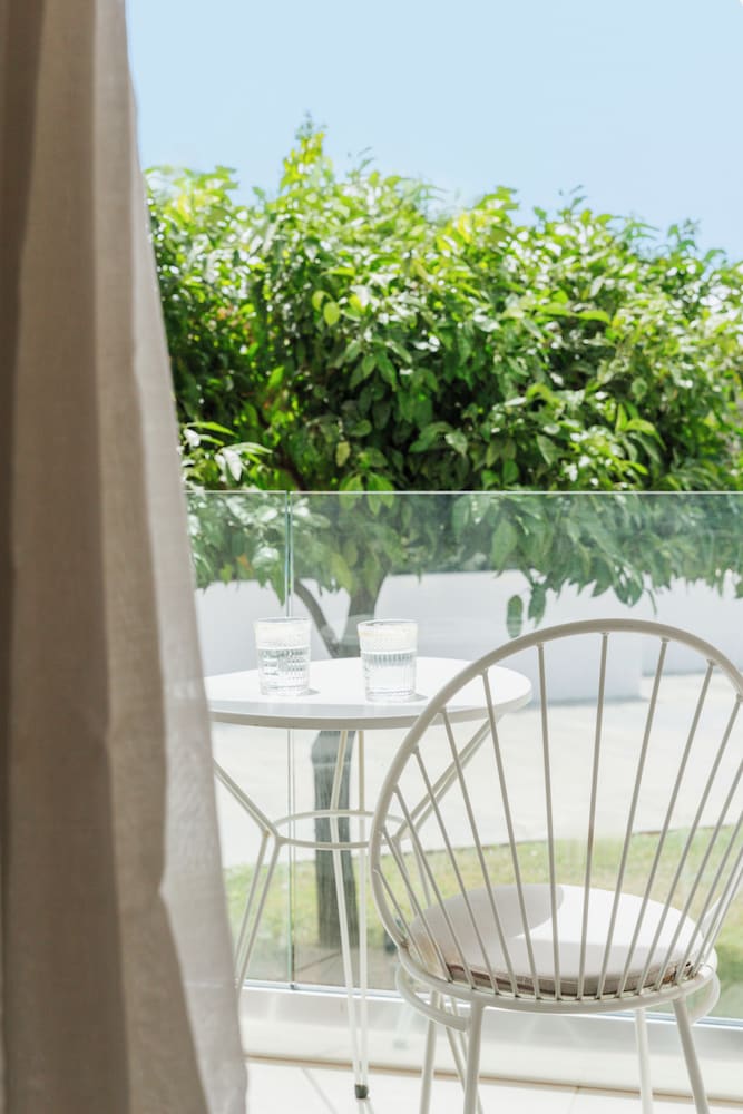 Comfort Room with Garden View