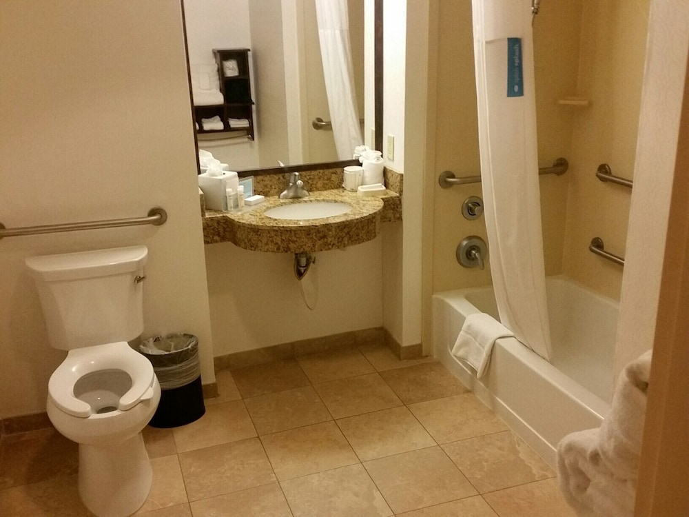 Room, 2 Queen Beds, Accessible, Non Smoking - Photo 2