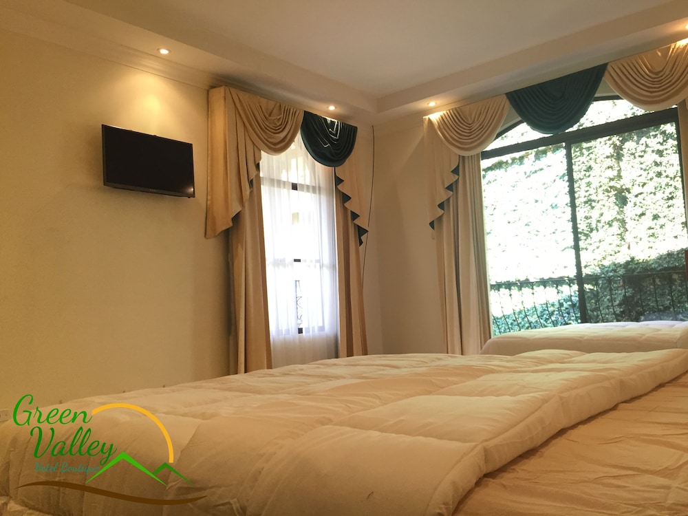 Deluxe Quadruple Room, Garden View photo 3