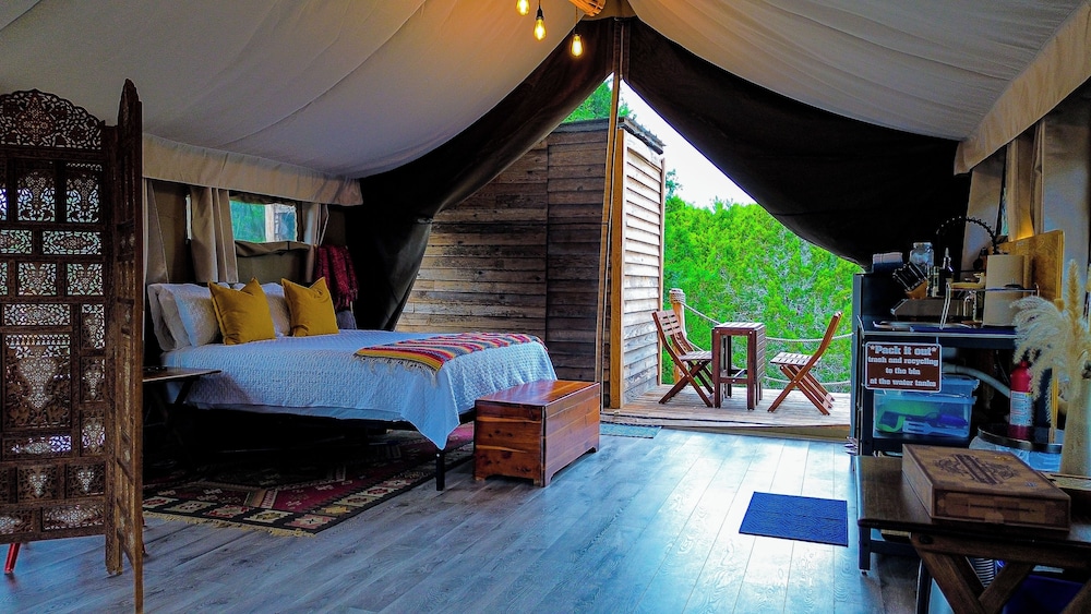 Luxury Tent, Multiple Beds, Balcony, Valley View photo 3