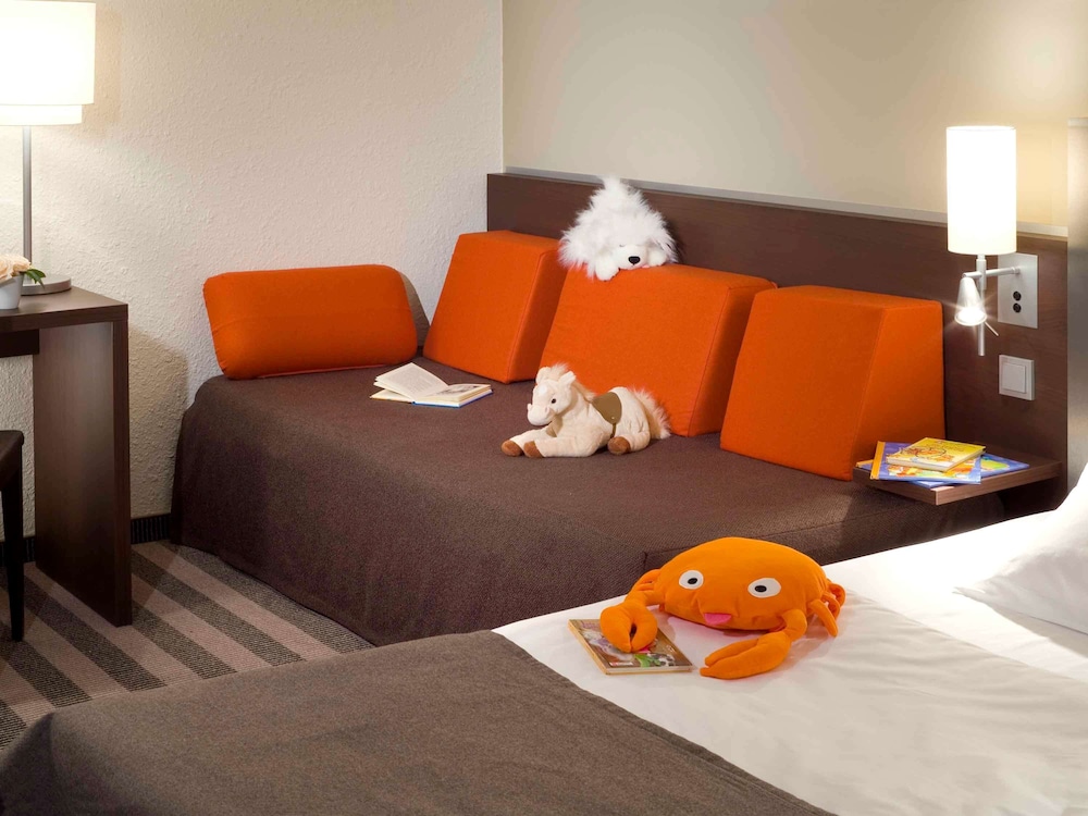 Standard Room, 1 Double Bed with Sofa bed - Photo 7