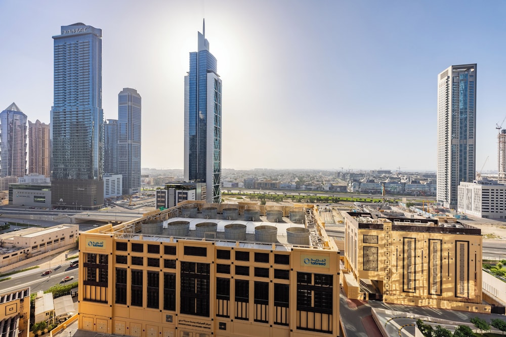Exclusive Apartment, Balcony, City View photo 2