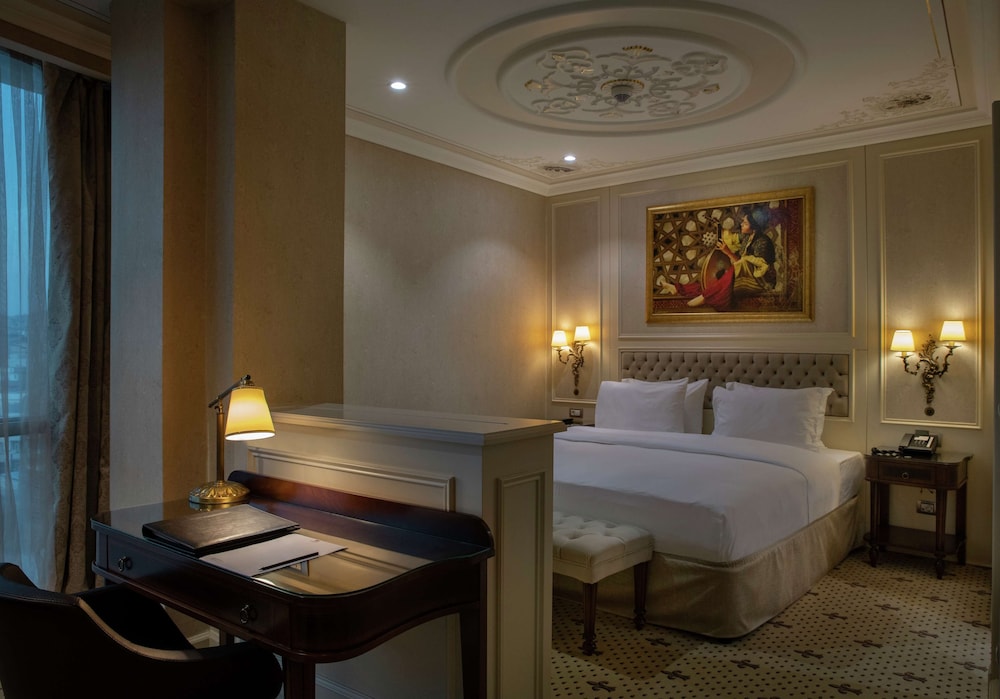 Junior Suite, 1 King Bed
