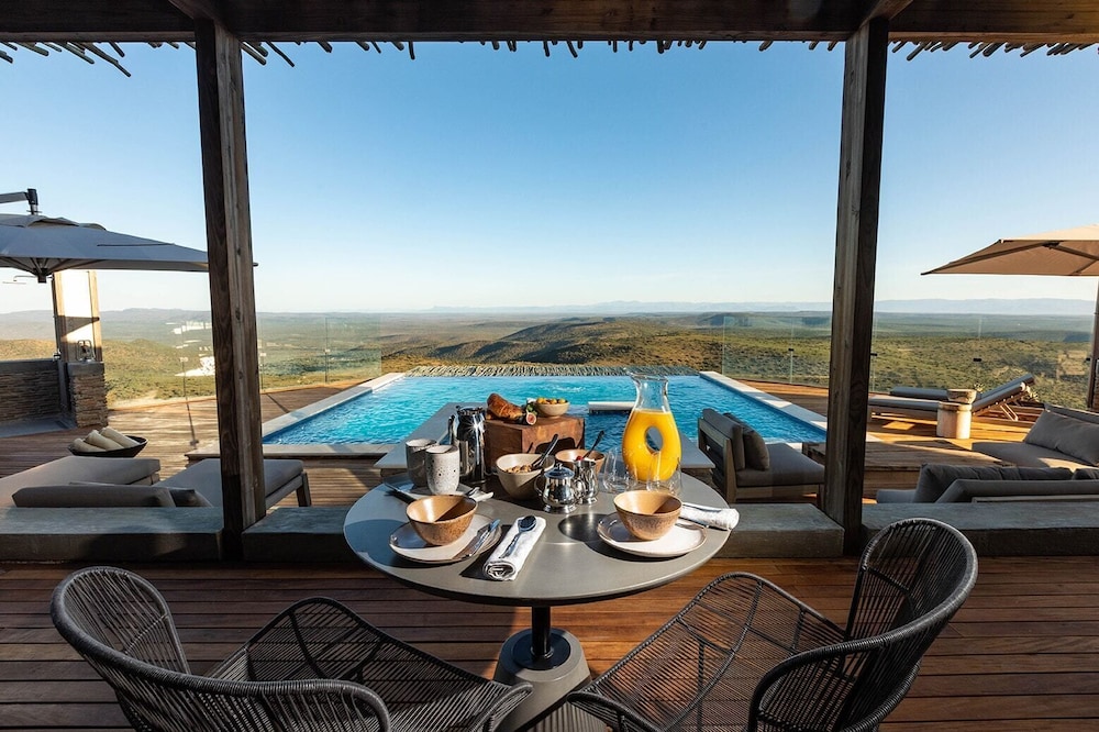 Luxury Villa photo 2