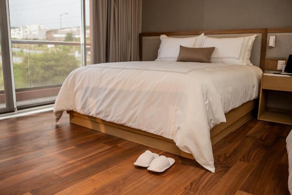 Suite photo 1