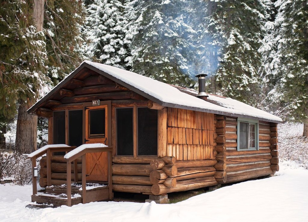 Traditional Cabin, 2 Double Beds, Shared Bathroom photo 3
