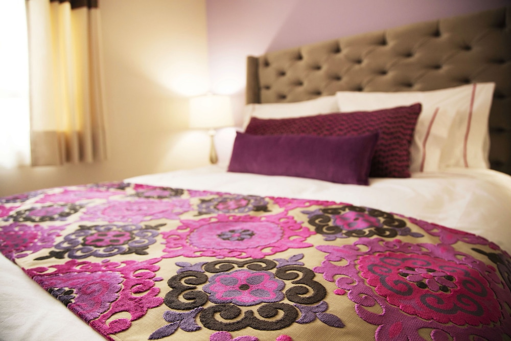 Luxury Suite photo 1