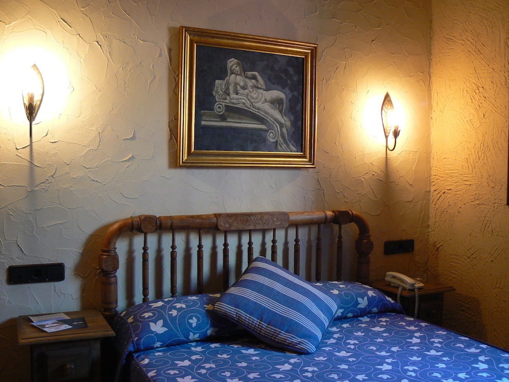 Double Room - Photo 4
