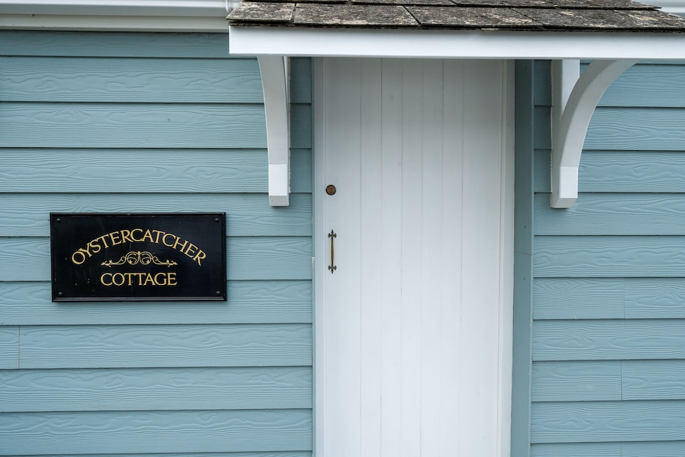 Cottage, Sea View photo 1