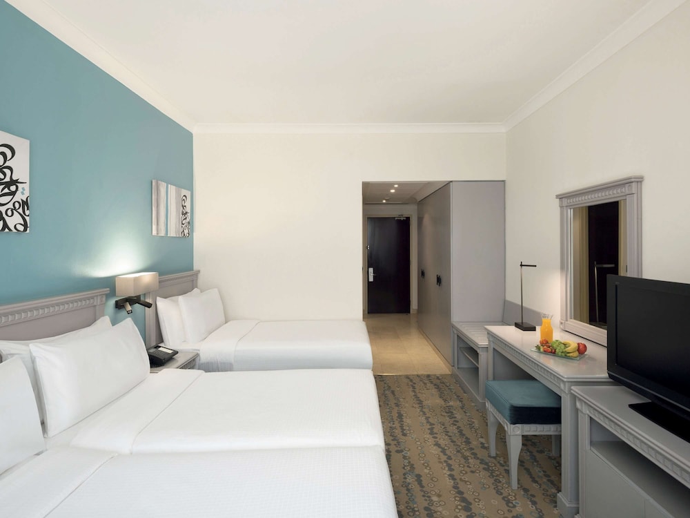 Superior Room, 3 Twin Beds - Photo 4