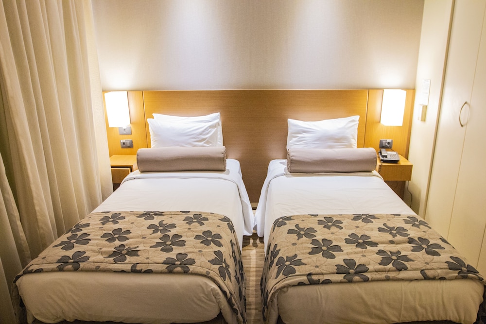 Superior Suite, 2 Twin Beds - Photo 1