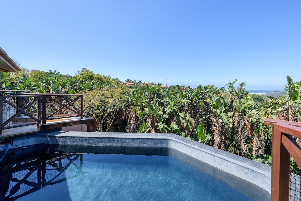 Luxury Villa, 4 Bedrooms photo 2