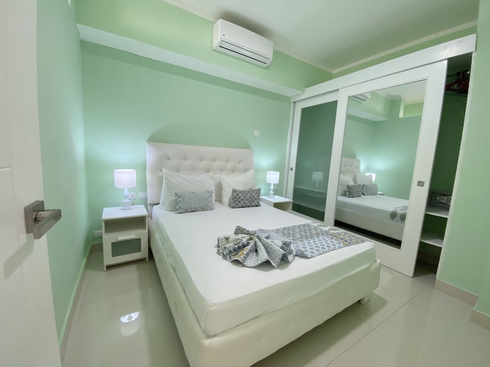 Junior Studio Suite