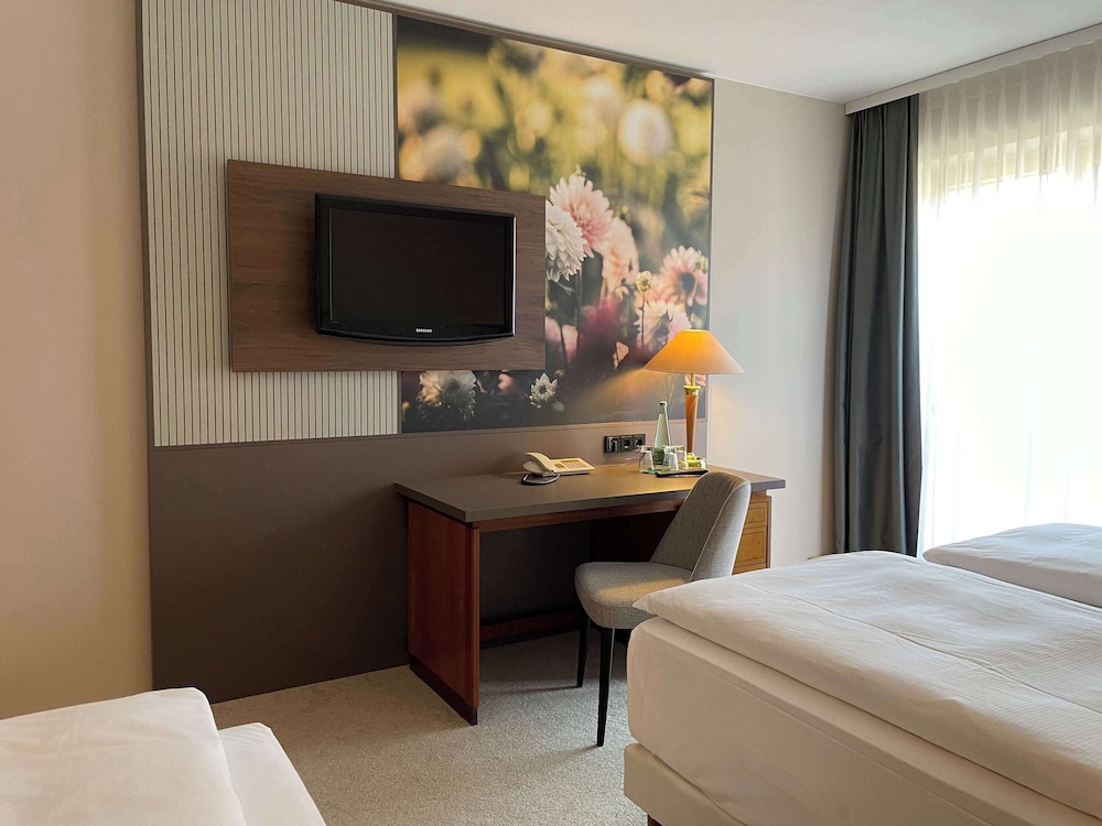 Standard Room, Multiple Beds - Photo 5