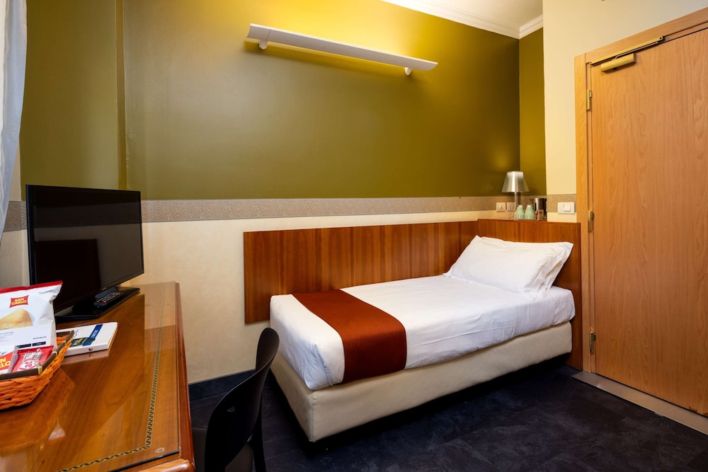 Standard Room, 1 Twin Bed, Non Smoking (Small Room)