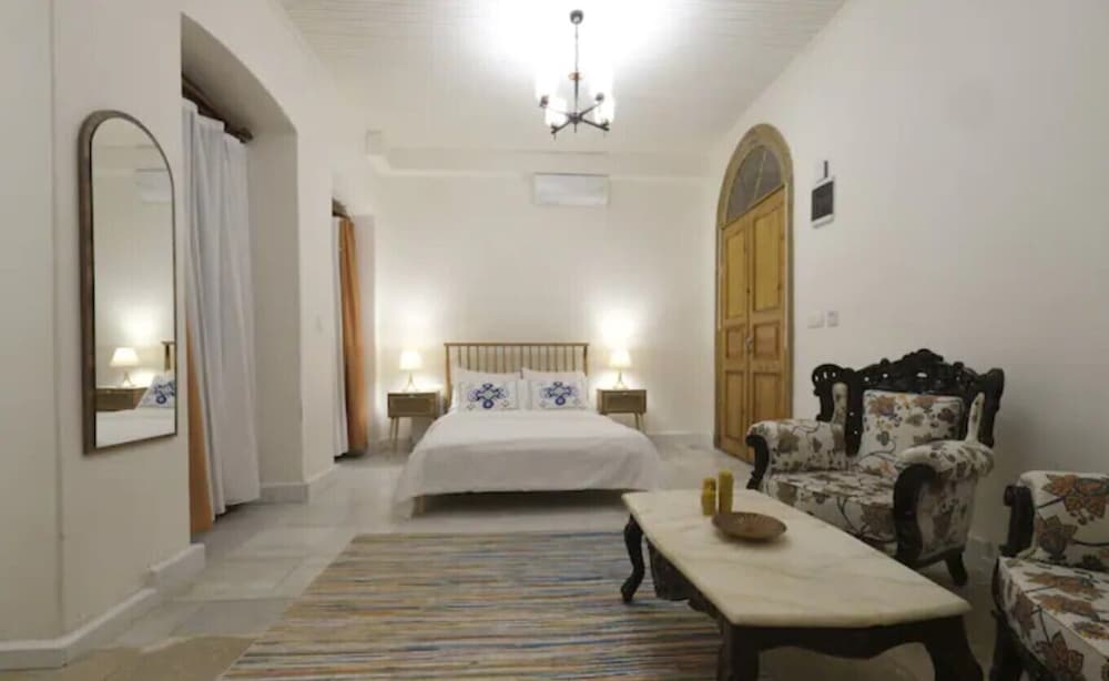 Comfort Room photo 1