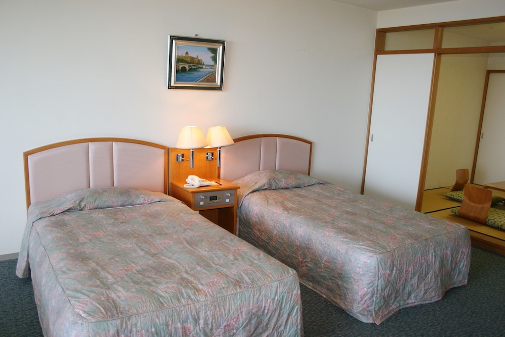 Ocean view Japanese-Western-Style Room (Non-smoking) photo 3