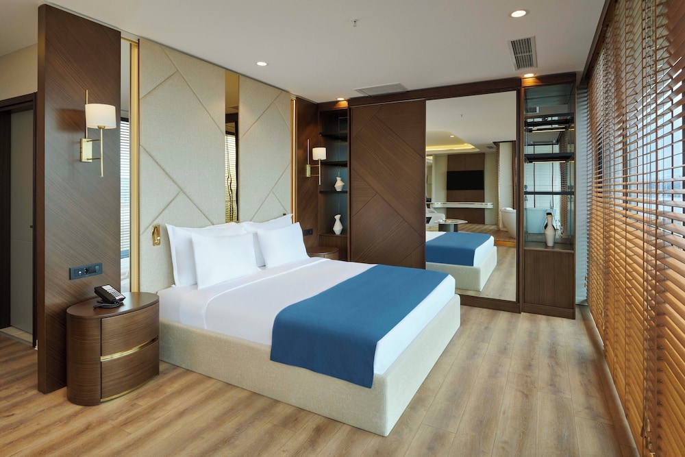 Ciragan Suite, Bosphorus View photo 3