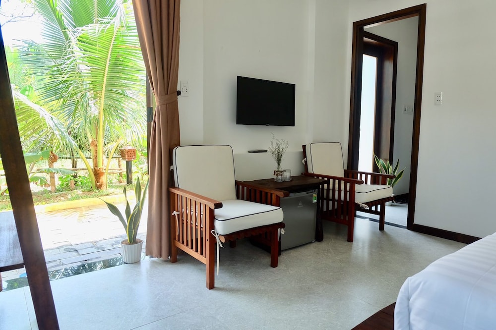 Connecting Room