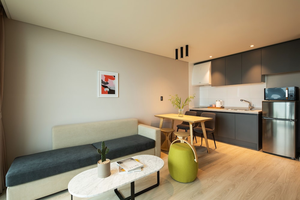Family S (Kitchenette) photo 3