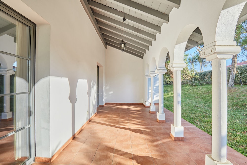 Villa, 4 Bedrooms photo 2
