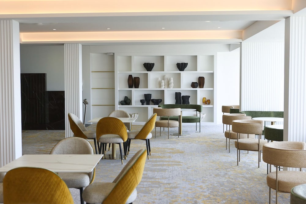 Executive King Room - Photo 12