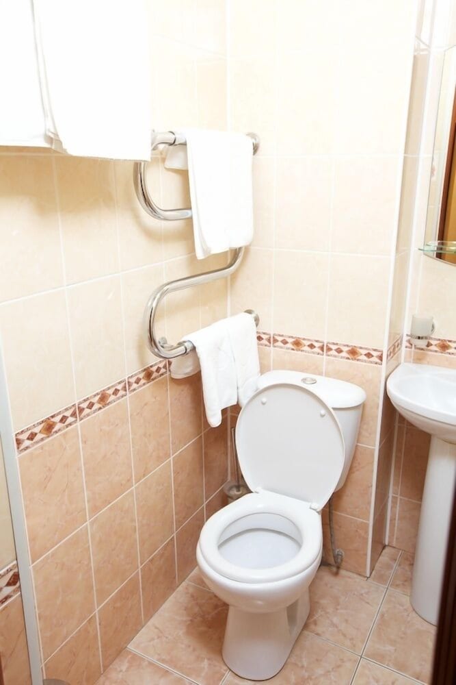 Standard Double or Twin Room photo 3