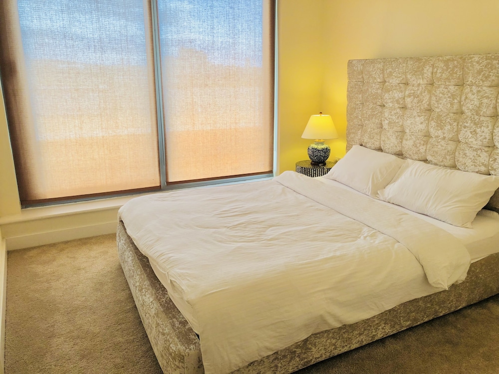 The Penthouse, 写真 3