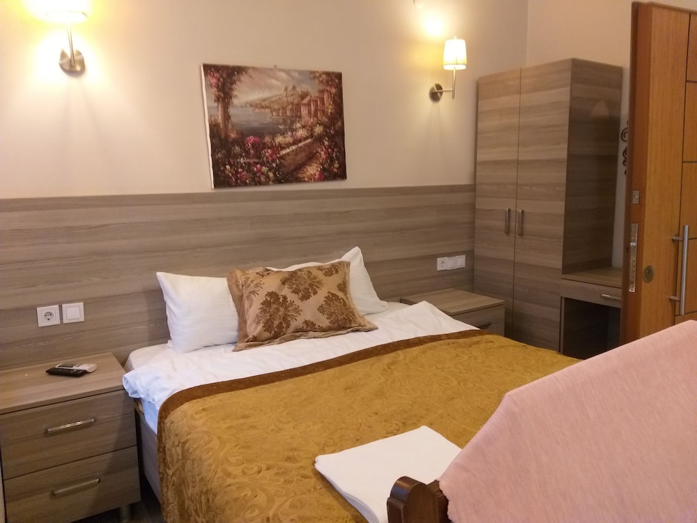 Comfort Studio, 1 Bedroom, Smoking, City View photo 3