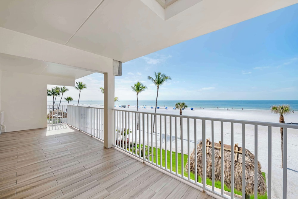 Suite, Multiple Beds, Non Smoking, Balcony (with Sofabed;Gulf View) - Photo 12