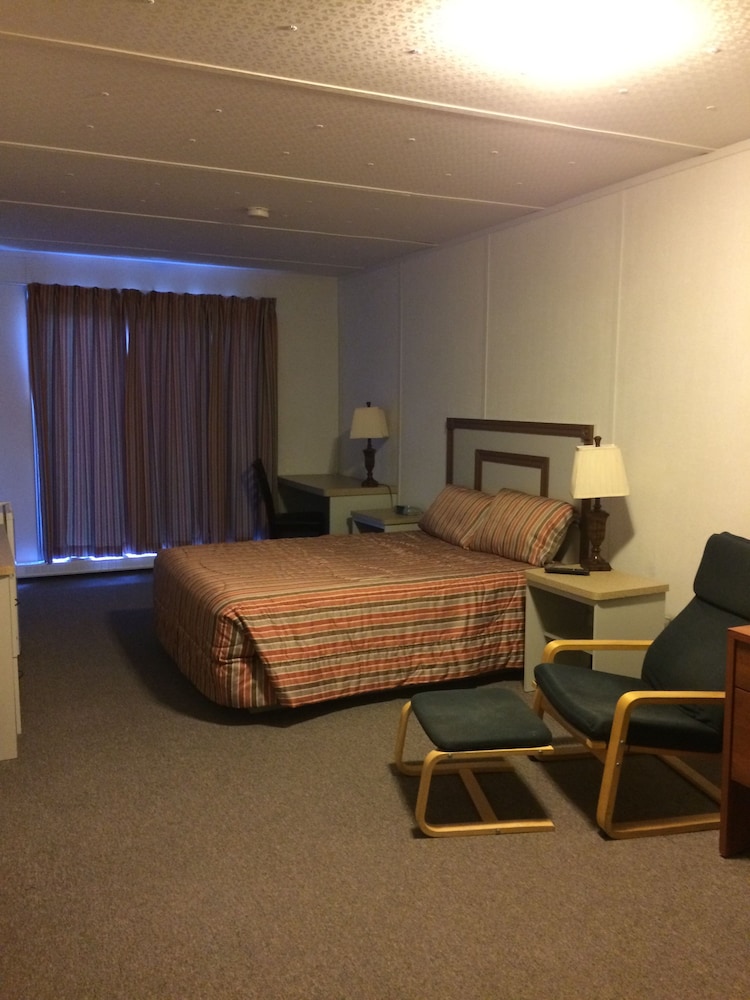 Standard Room (1 Bed) photo 3