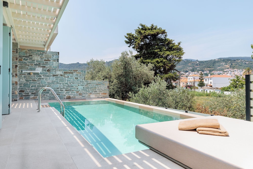 Premium 2 Bedroom Villa, Sea View, Private Pool 4+1