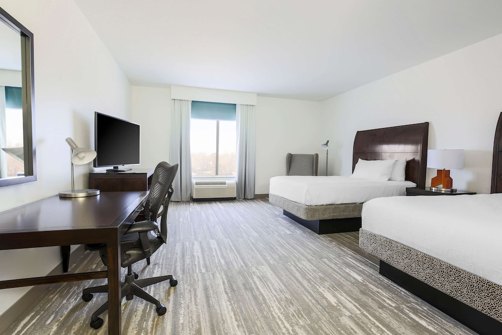 Room, 2 Queen Beds, Accessible - Photo 1