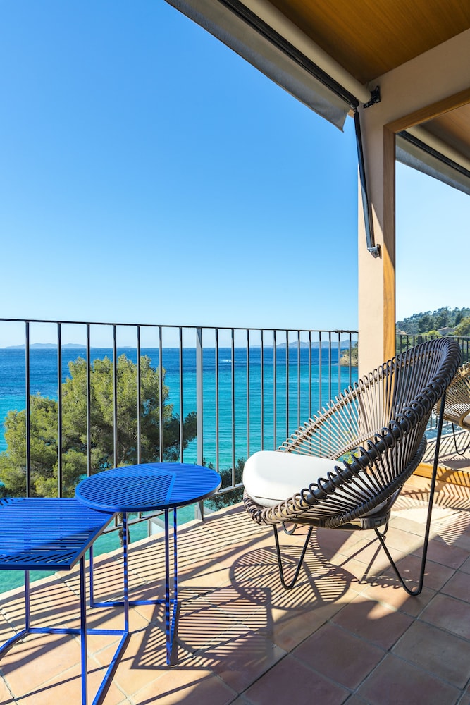Room, Balcony, Sea View photo 2