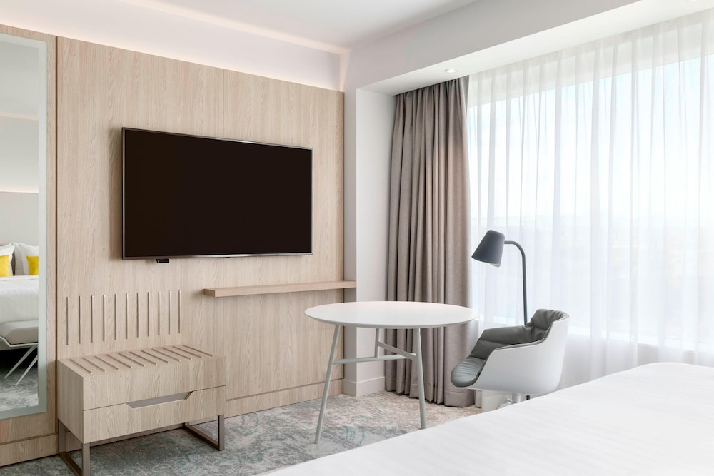 Deluxe King Room photo 3