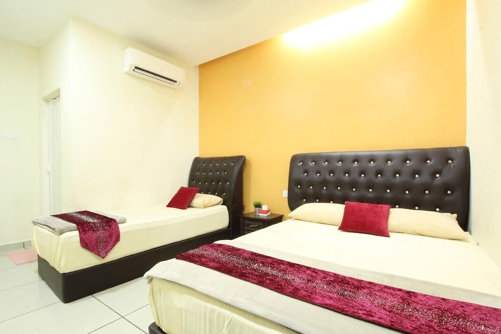 Family Triple Room