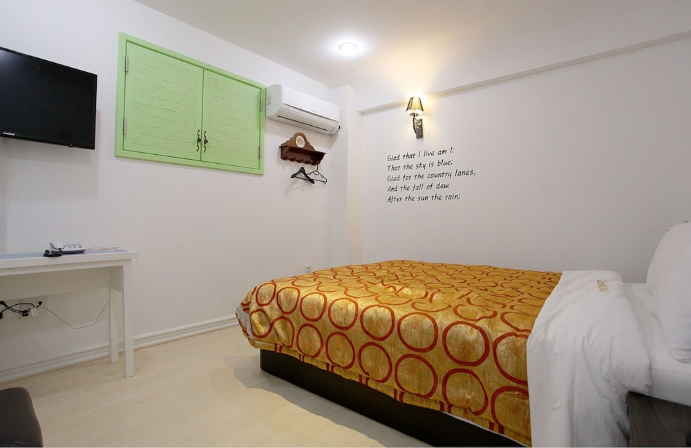 Standard Room - Photo 3
