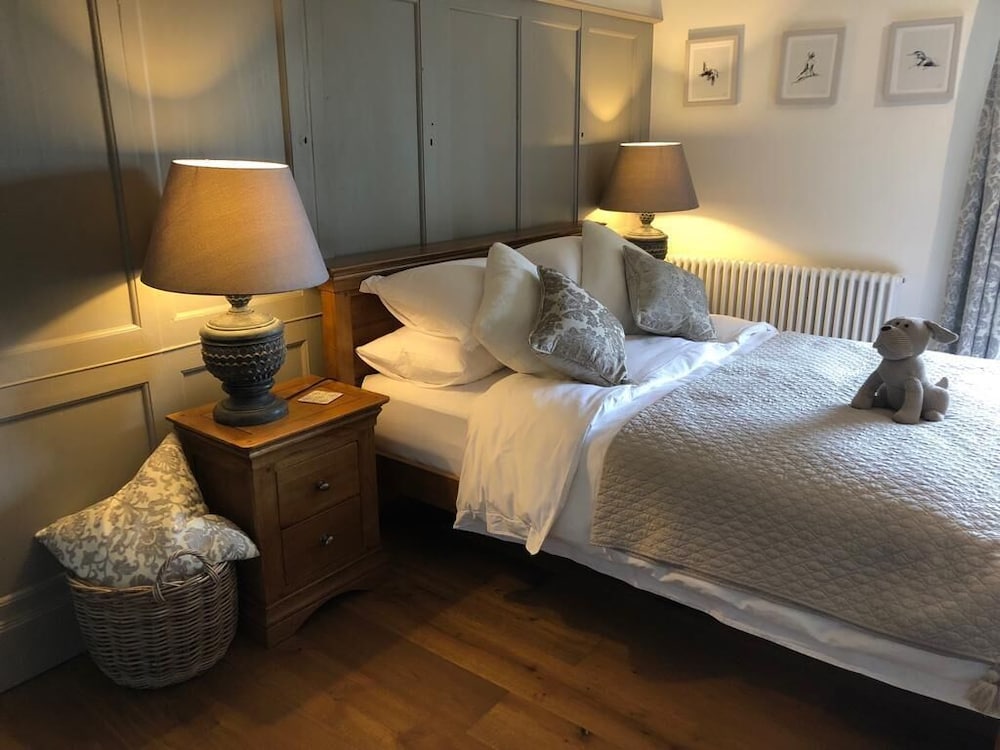 Double Room (Lower Mere Room) photo 1
