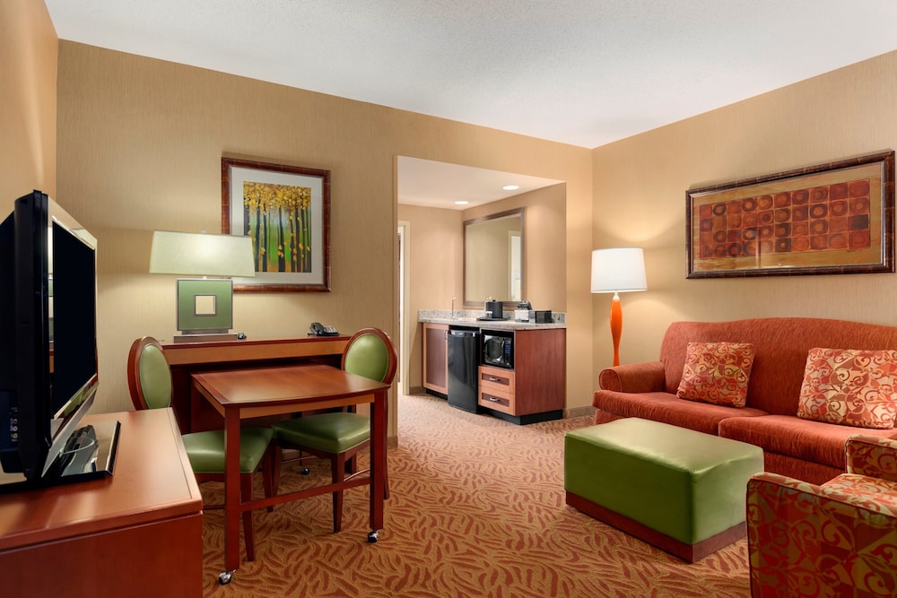 Suite, 2 Queen Beds, Accessible, Non Smoking (Bathtub) - Photo 4