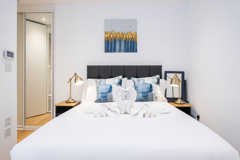 Deluxe Apartment, Ensuite, City View photo 1