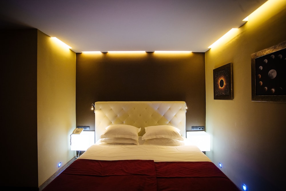 Superior Double or Twin Room photo 2