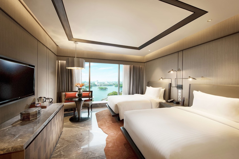 Executive Room, 2 Twin Beds photo 1