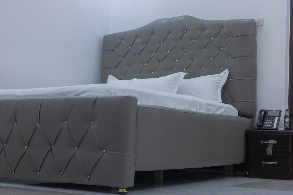 Deluxe Room, Balcony, City View photo 2