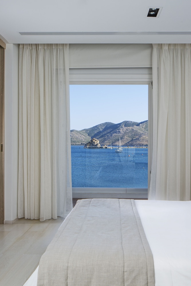 Aegean Two Bedroom Suite, Landmark View, 2 King