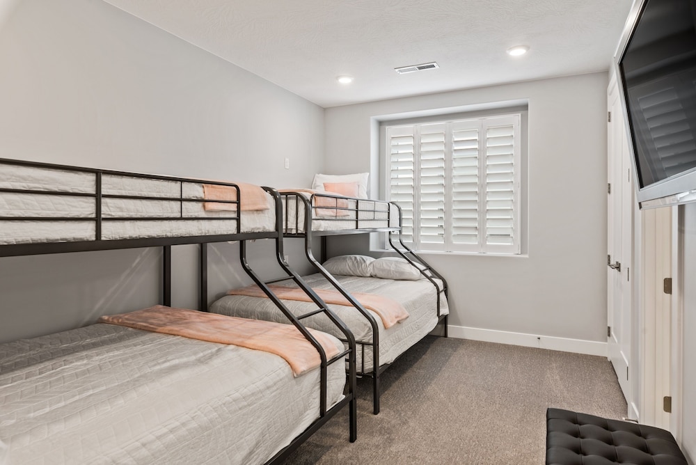 Townhome, 5 Bedrooms photo 1